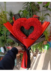 Kalp Tasarım Yapay Gül Buketi